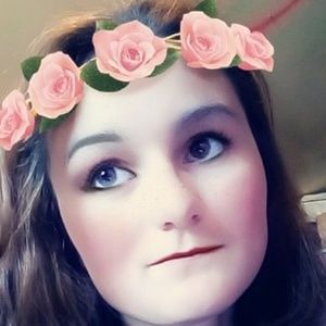 Meet your Posher, Jadea